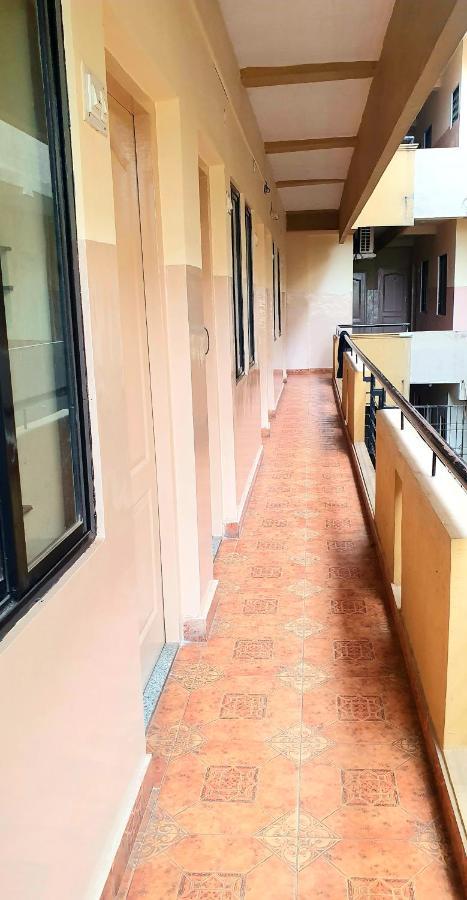 Veekay Residency Hotel Bangalore Exterior photo